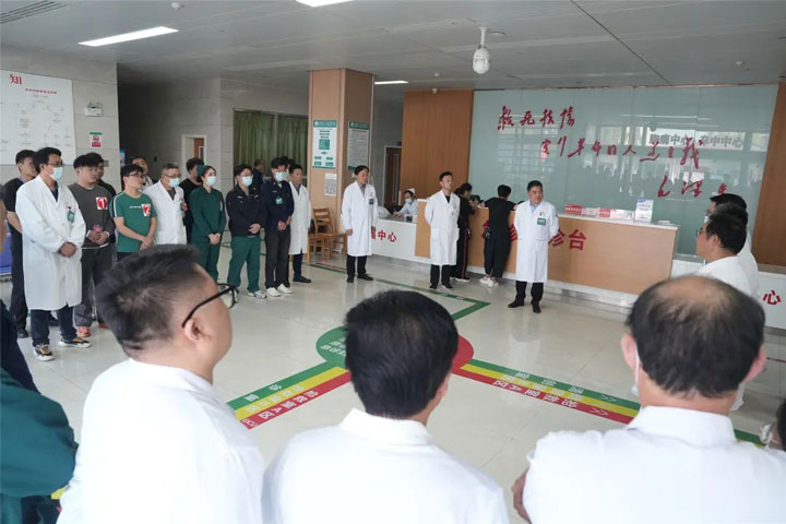 以練促“戰(zhàn)”，能力提升——東方總院開展成批傷員救治院內(nèi)外聯(lián)合應(yīng)急演練