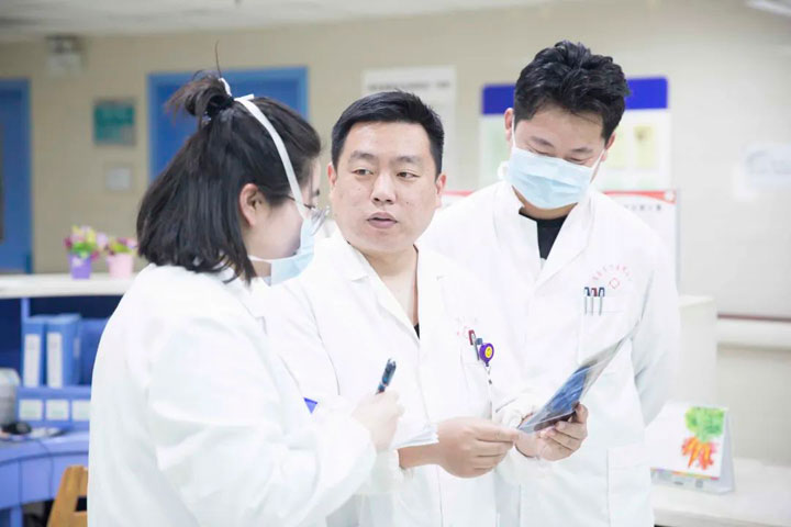 青春作賦，唯“齒”光華——記東方總院口腔科副主任王健