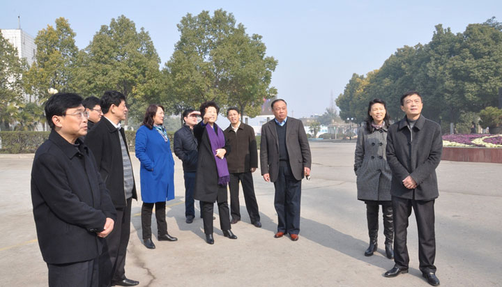 孫全玉副市長等領導來集團總院慰問醫(yī)護人員
