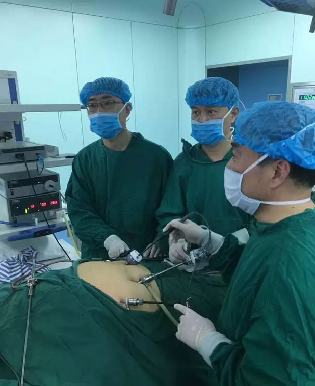 鏡面人身患重癥 腹腔鏡完美解決——總院普外科新技術(shù)填補(bǔ)市醫(yī)療空白