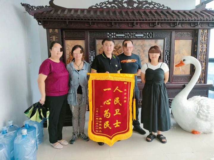 “心臟支架、腸梗阻修補、雙側(cè)腹股溝疝”疊加，誰敢“橫刀立馬”？